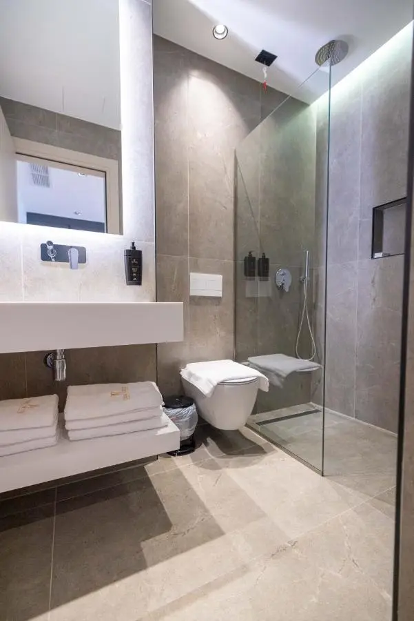 Tris3 Hotel