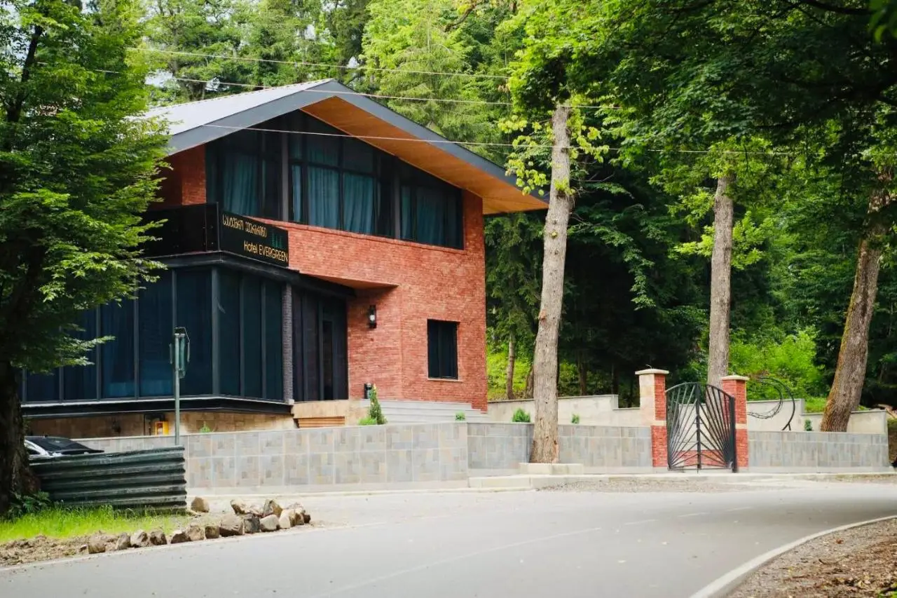 Hotel Evergreen