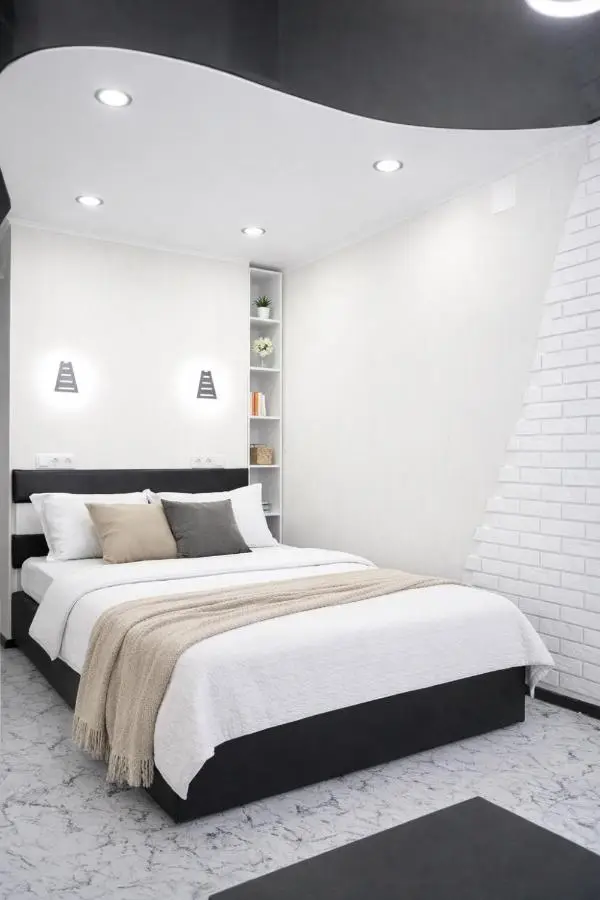 Black & White Studio Near Beach with Balcony Batumi