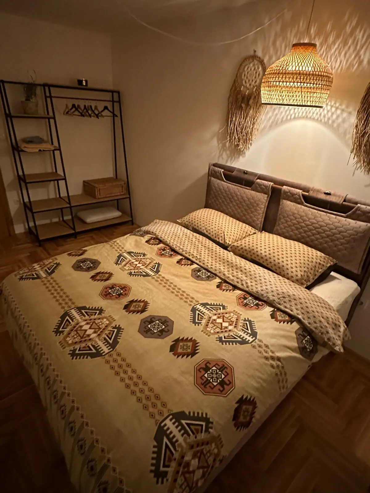 2BDR Modern Loft -
 Mountain View and Free Parking