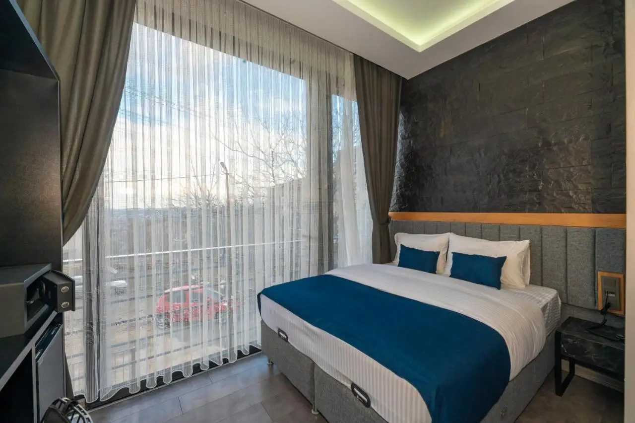 Melanj Airport Hotel