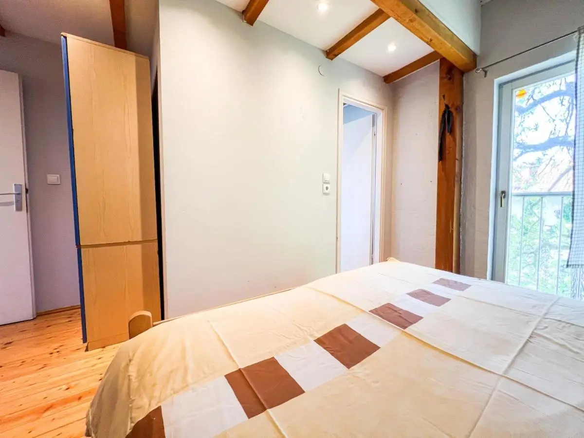 Wood & Light Loft Sarajevo - Private parking