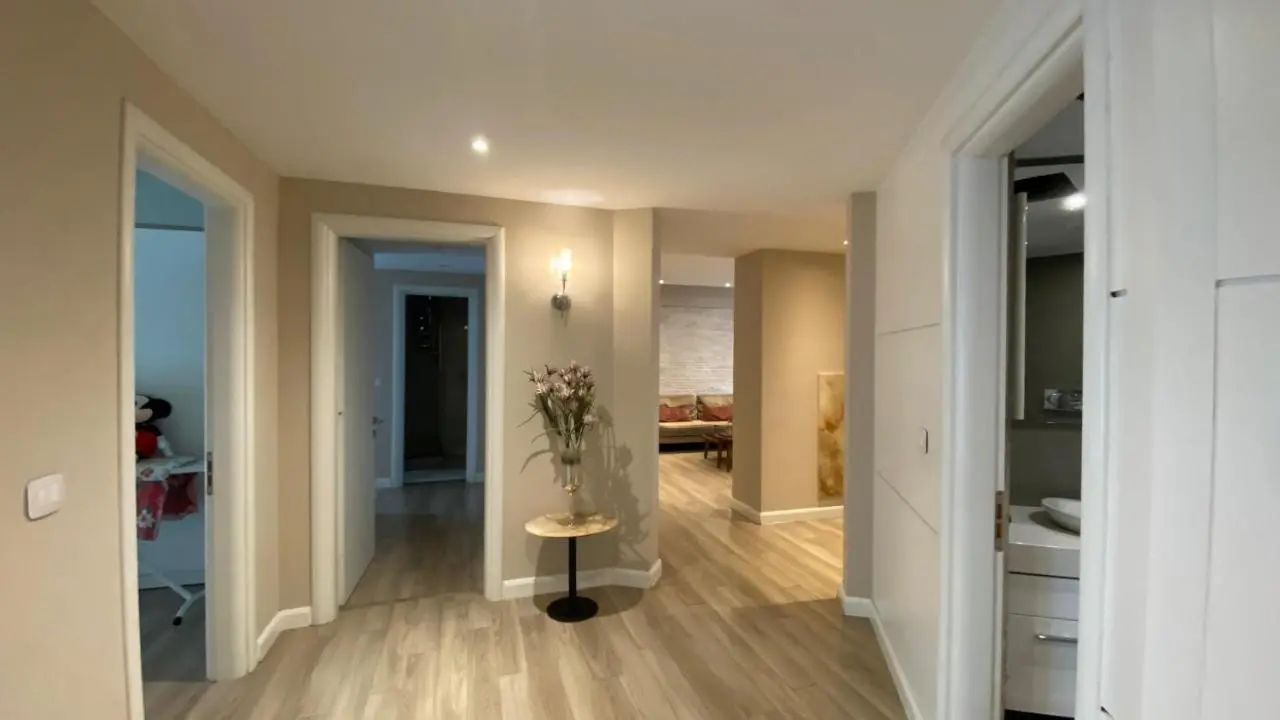 Lake Drive Rooms&Apartments