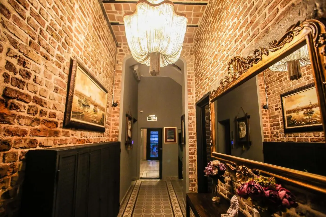Selvese Suites, Serviced Living in Galata