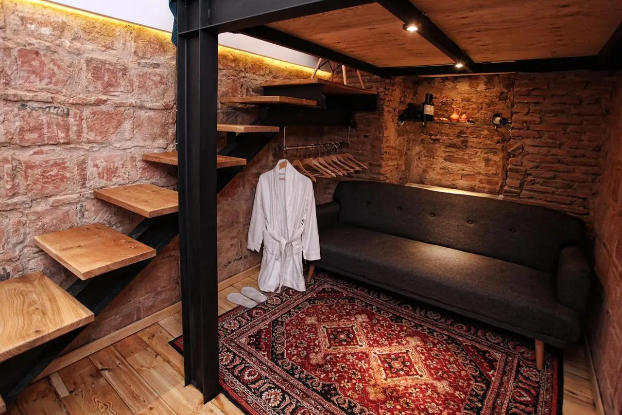 Ethno House TG