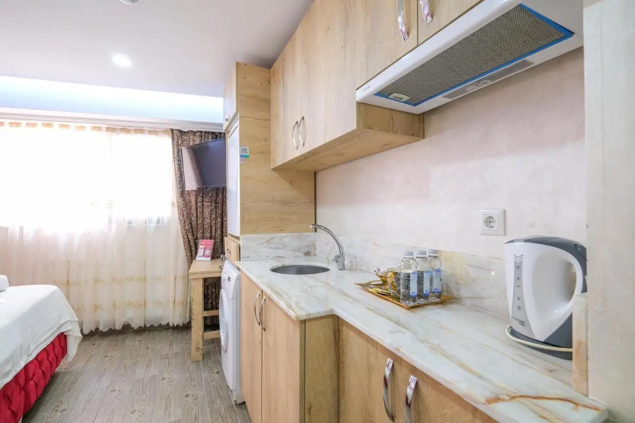 Loren Hotel&Suites