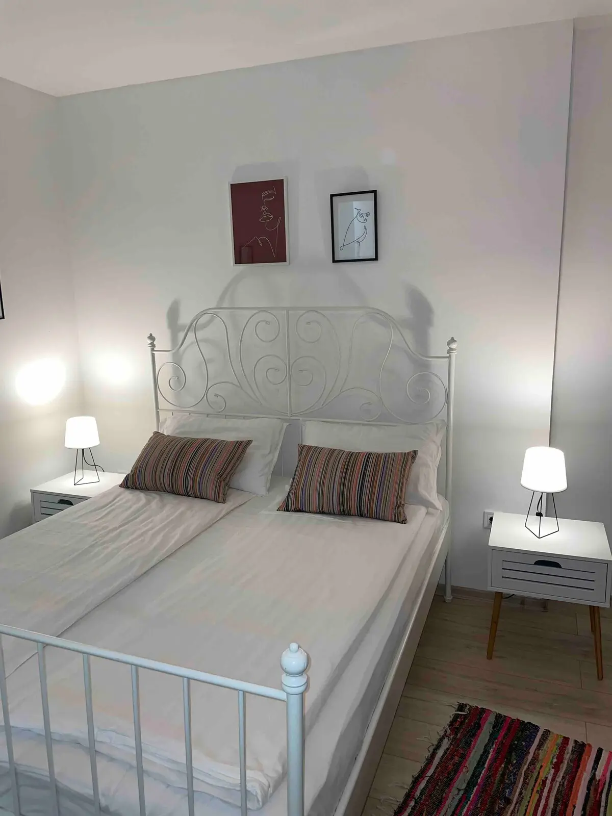Beautiful White Studio Apartment Lejla