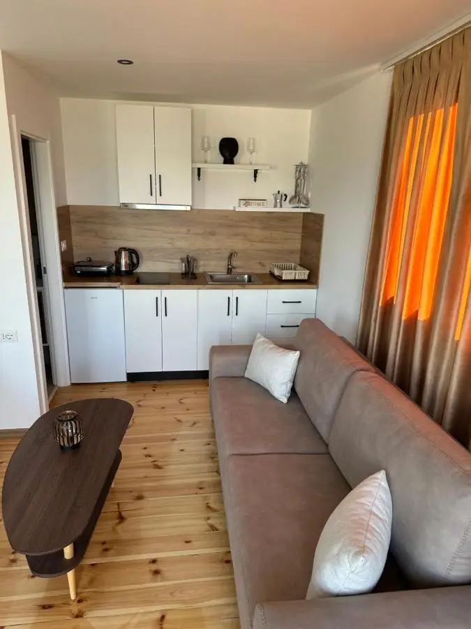 Lake Escape Villa Shirokë