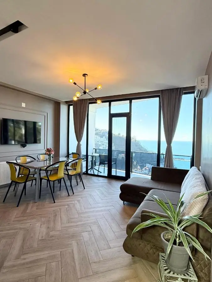 Villa Deluxe Kvariati