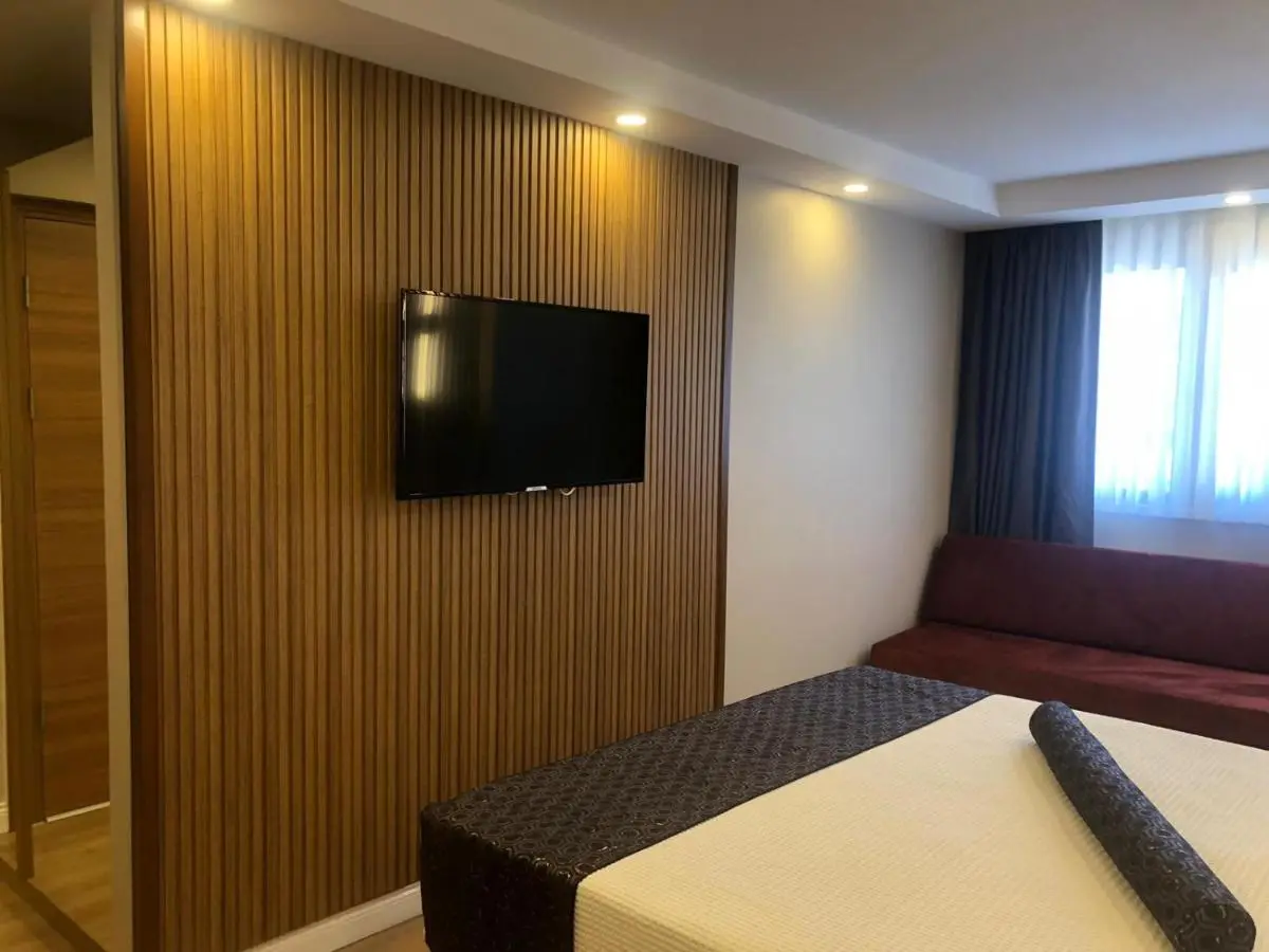 Grand İska Palace