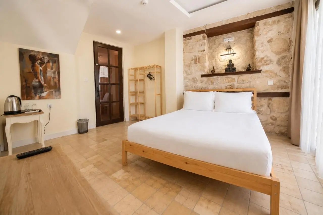 La Paloma Hotel