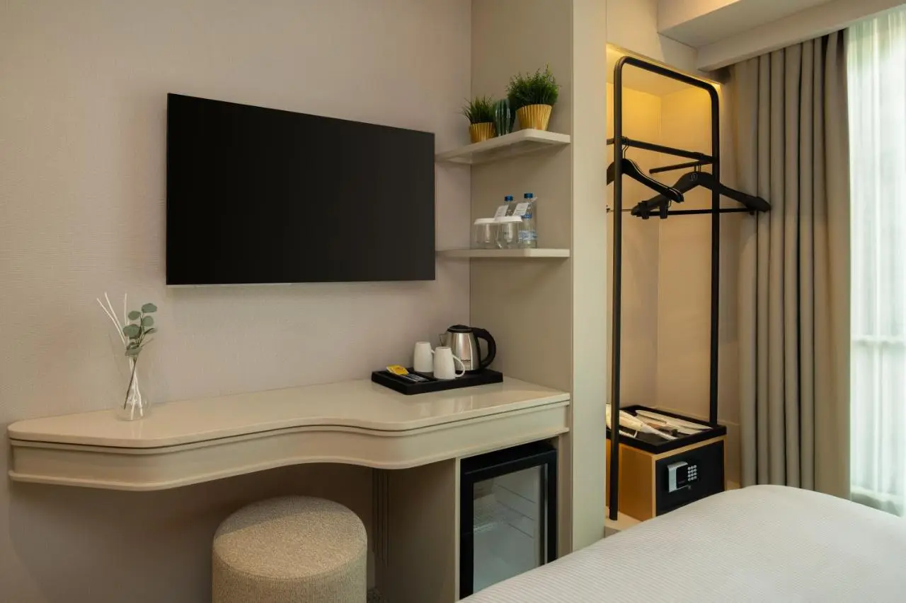 Lunet Old City Hotel