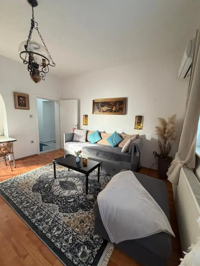Apartment Naki