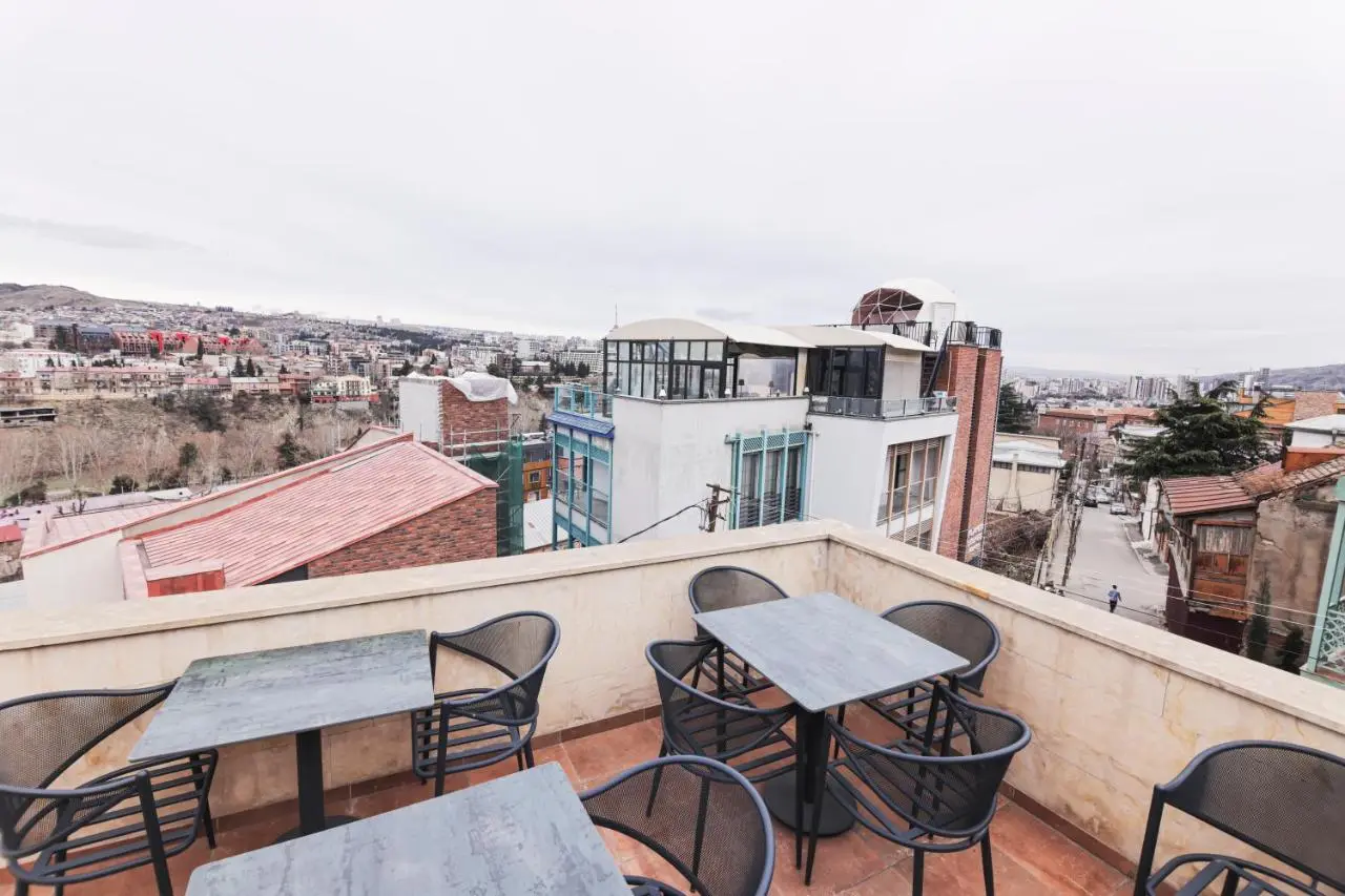 King Tamar Hotel By Luxuria Hotels