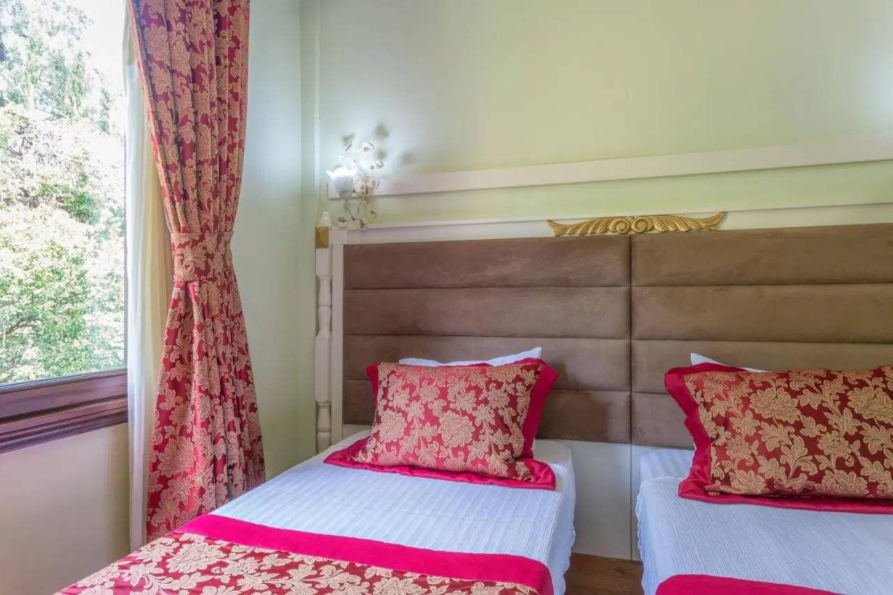 Sphendon Hotel