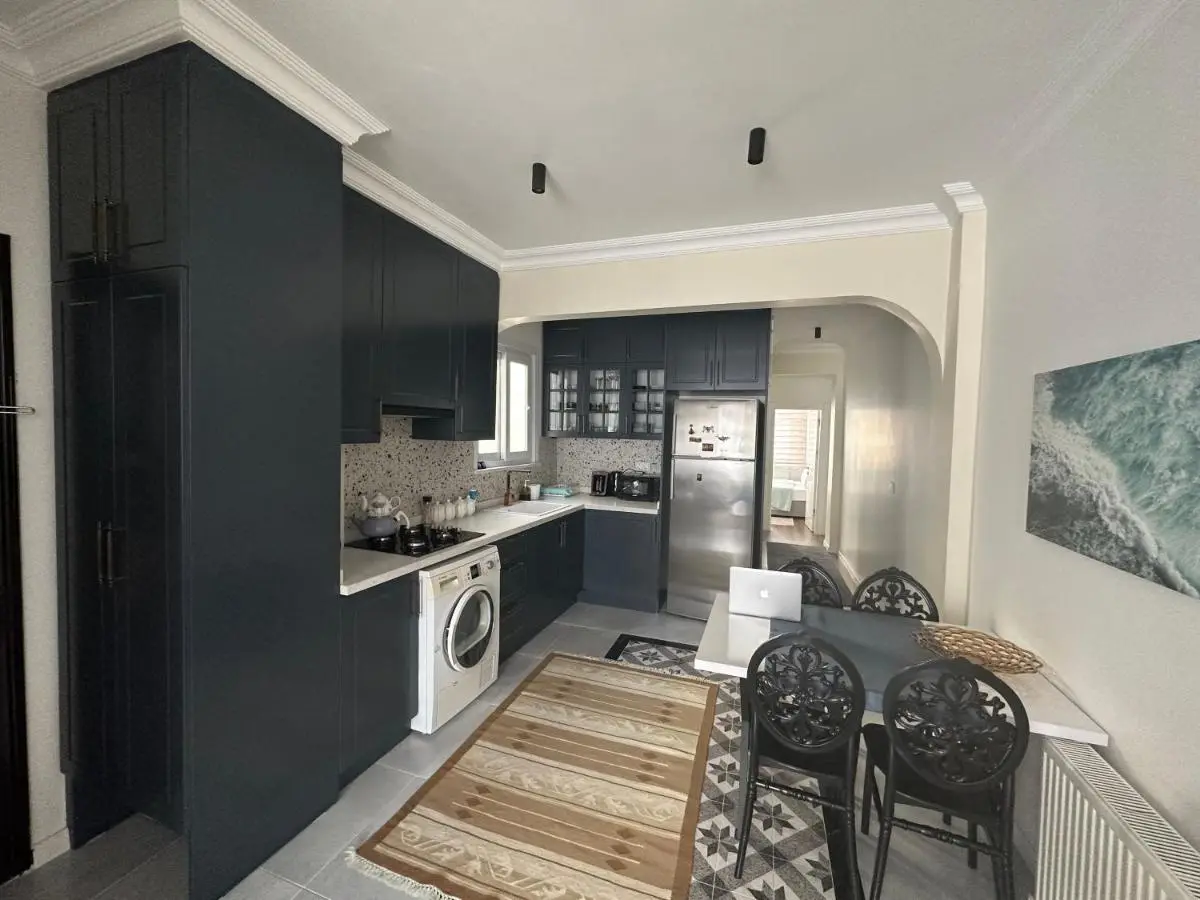 Center of city in Beşiktaş 2 plus 1 with 2 Bathroom and 3 Air Conditioner