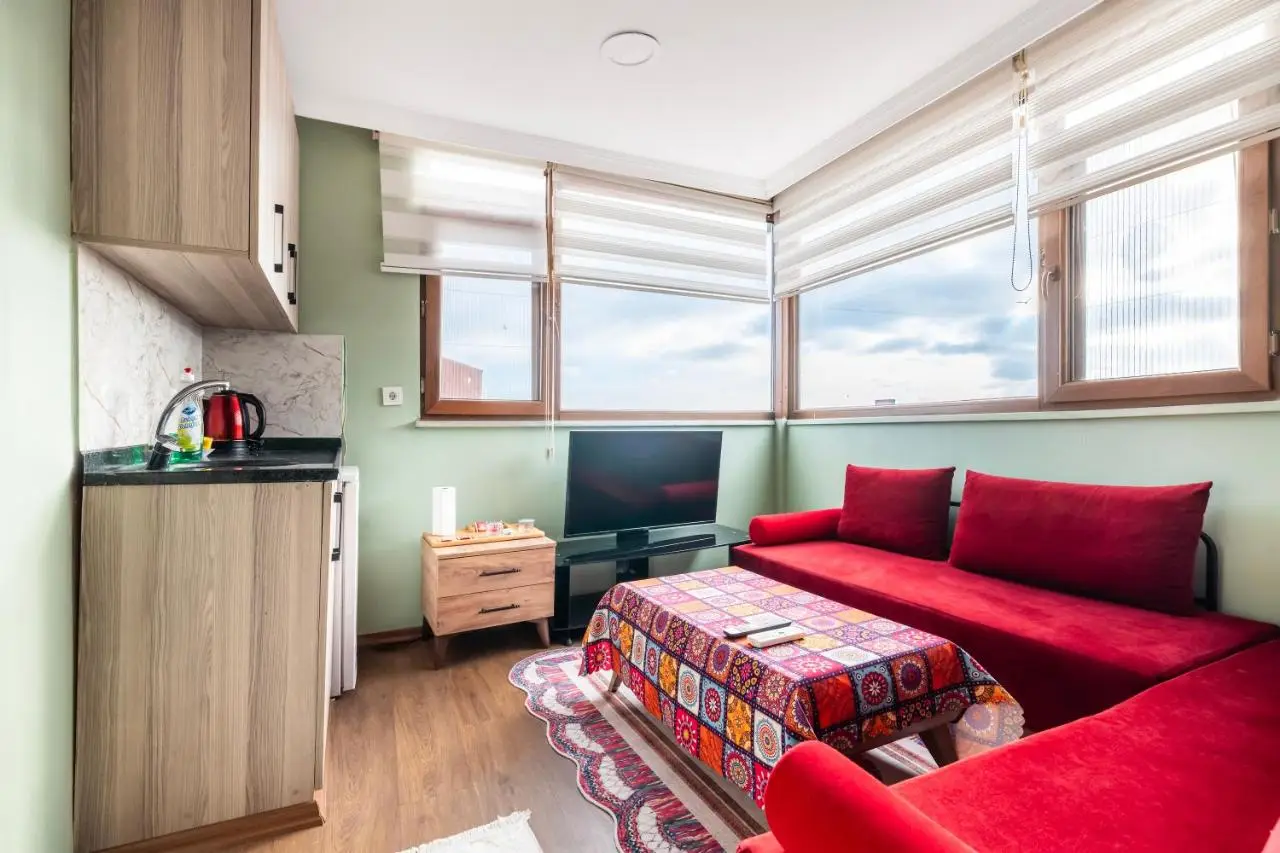 AYKA APART SUiTES OLD CITY
