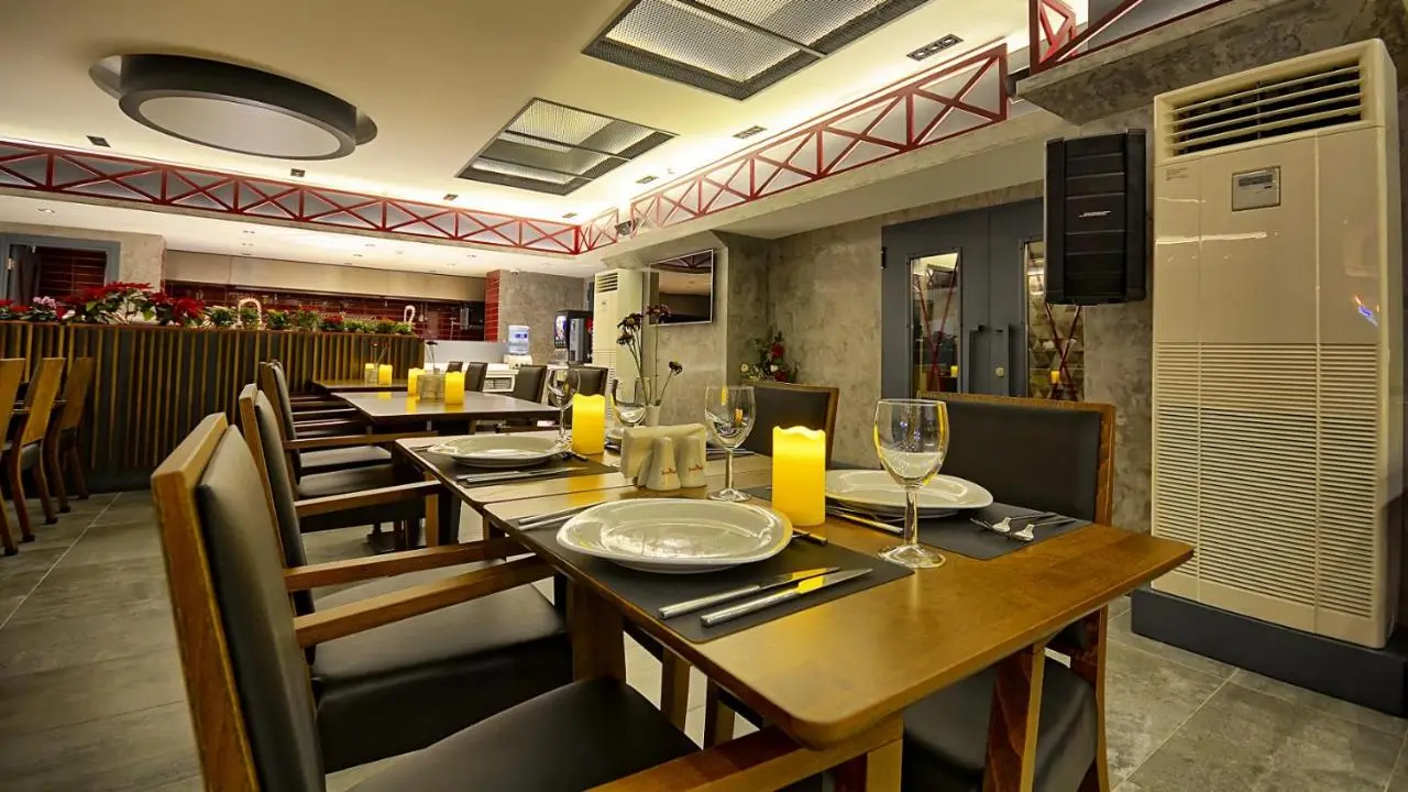 Samir Deluxe Hotel