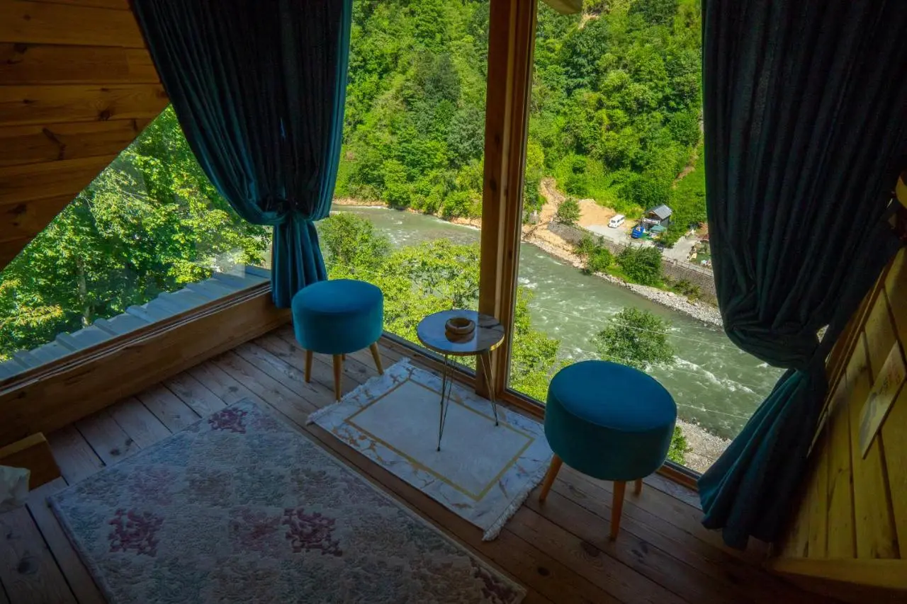AyDeR CuNeLi BUnGaLoV