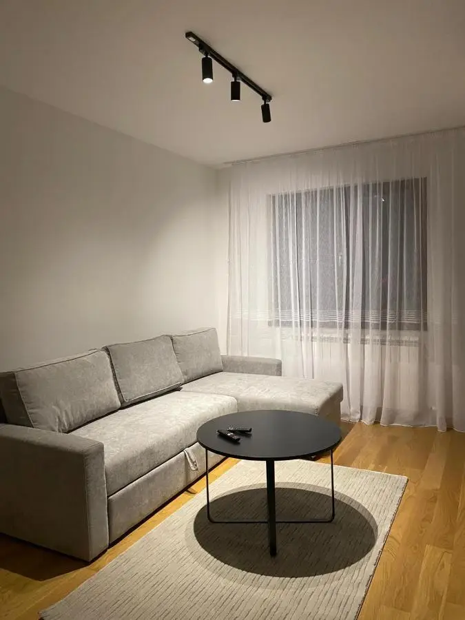 Apartman 306