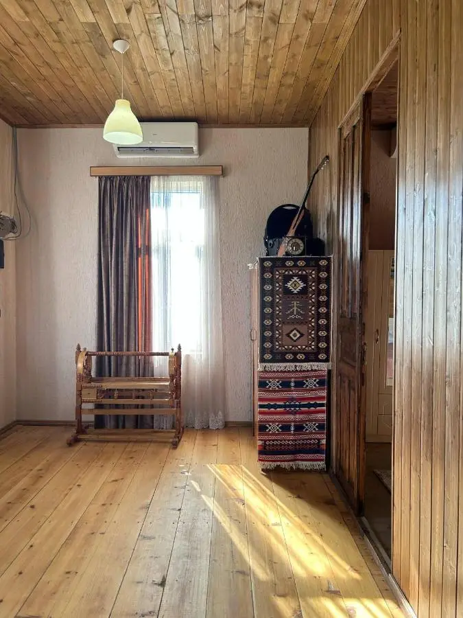 Villa Obcha - Whispering Vines Guesthouse