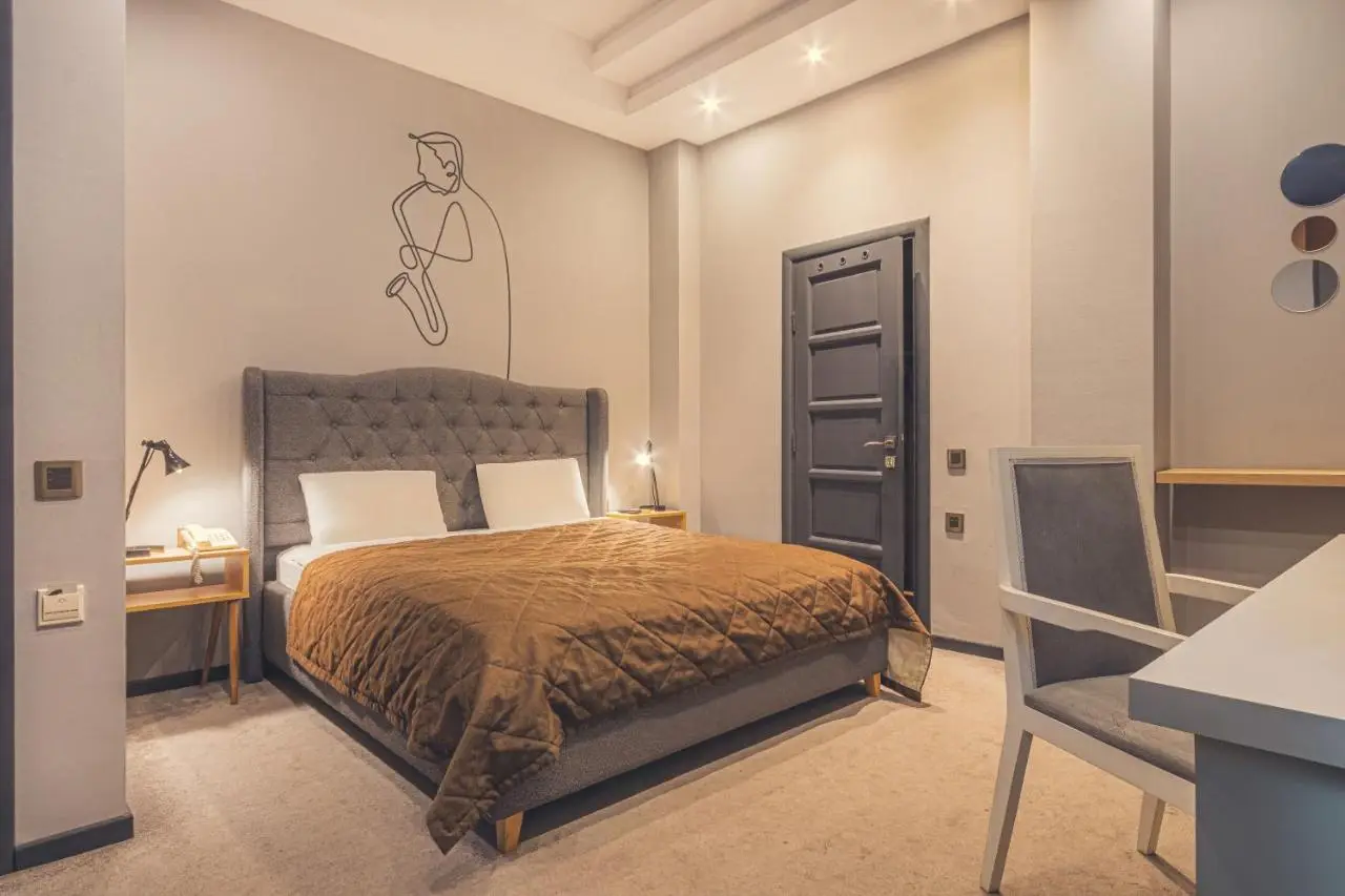 Maestro Hotel