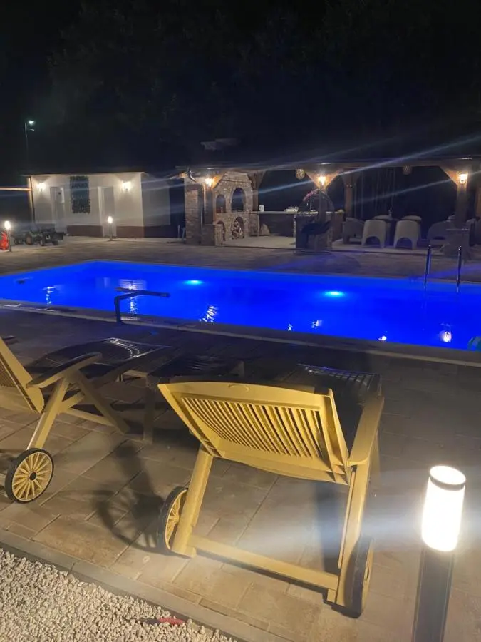 Sarajevo Deluxe penthouse and pool