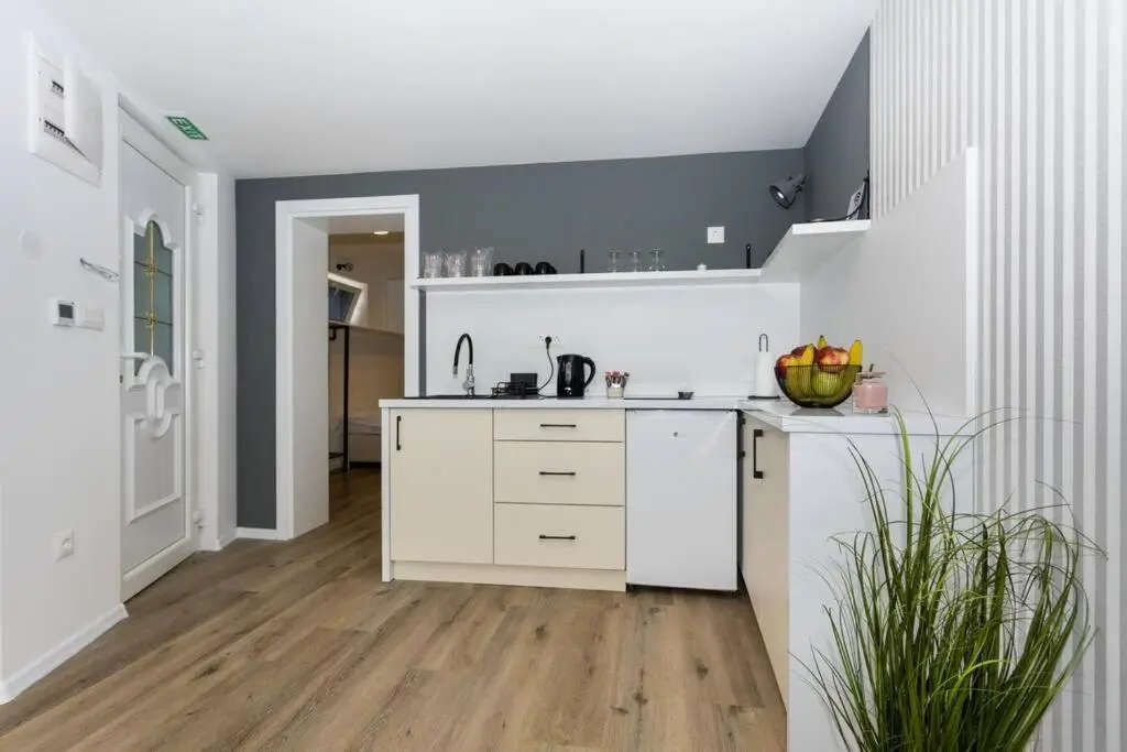 Royal Grey Apartment