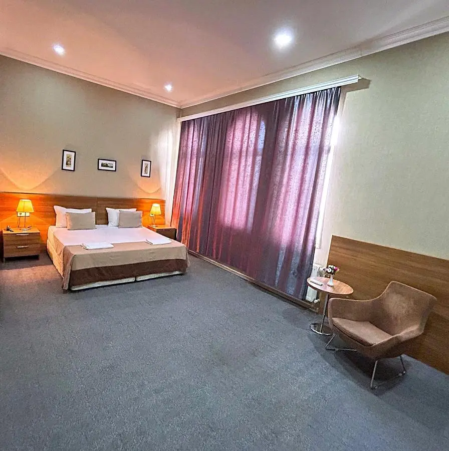 Family Hotel - Free Massage - Free Swimming Pool