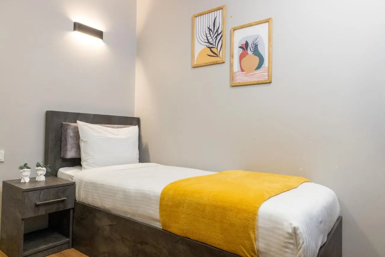 BRANDROOM HOTEL