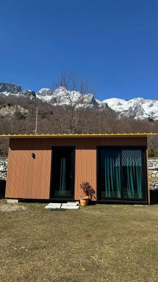 Villa Ujëvara e vogël