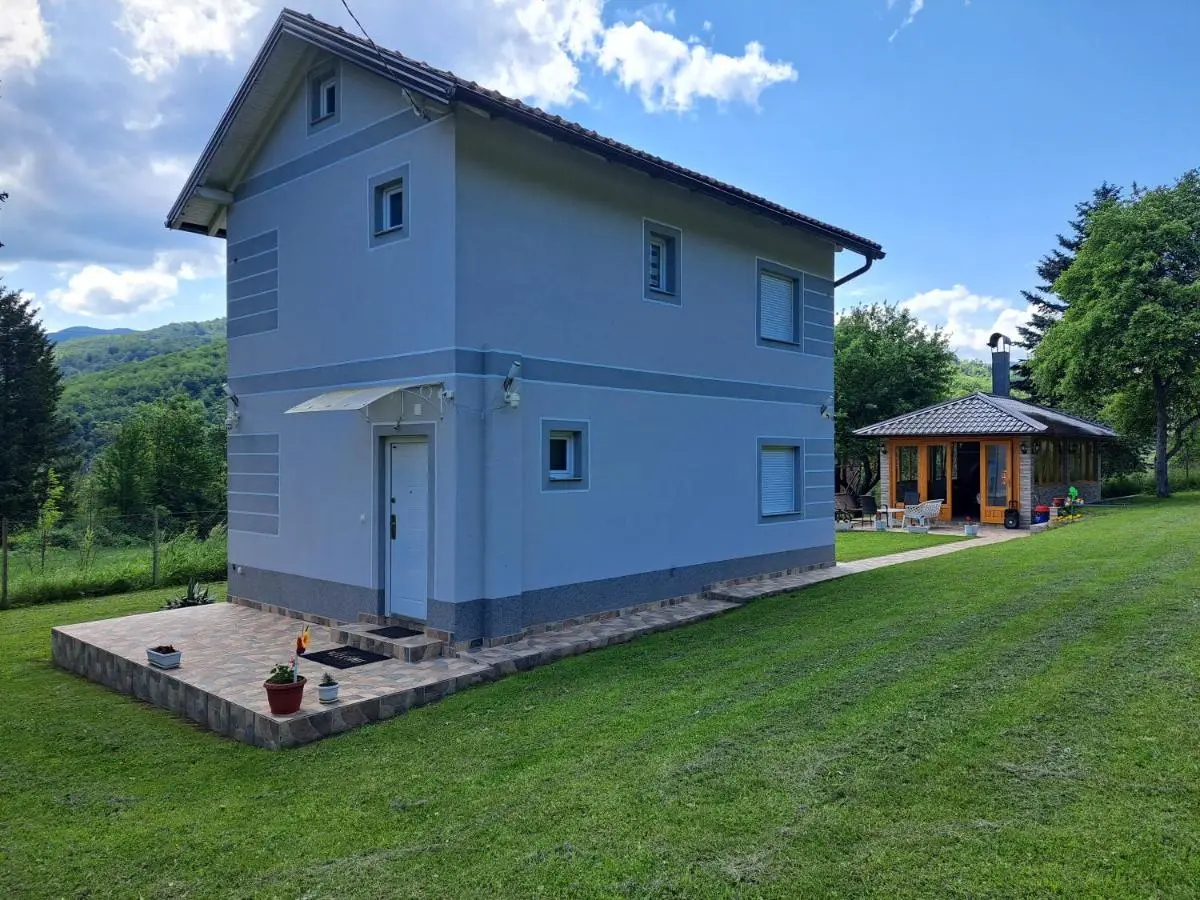 Ris kuca za odmor