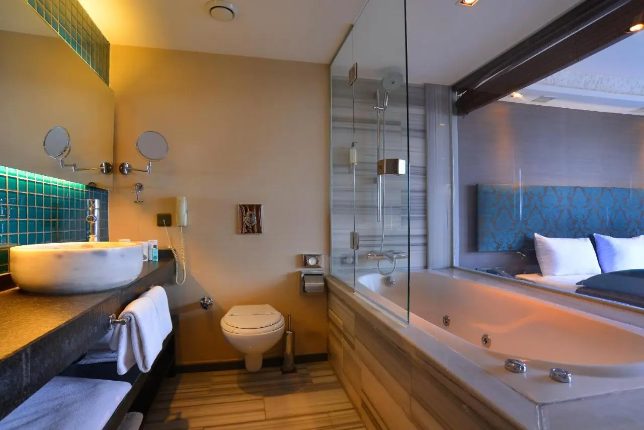 Pera Tulip Hotel & SPA