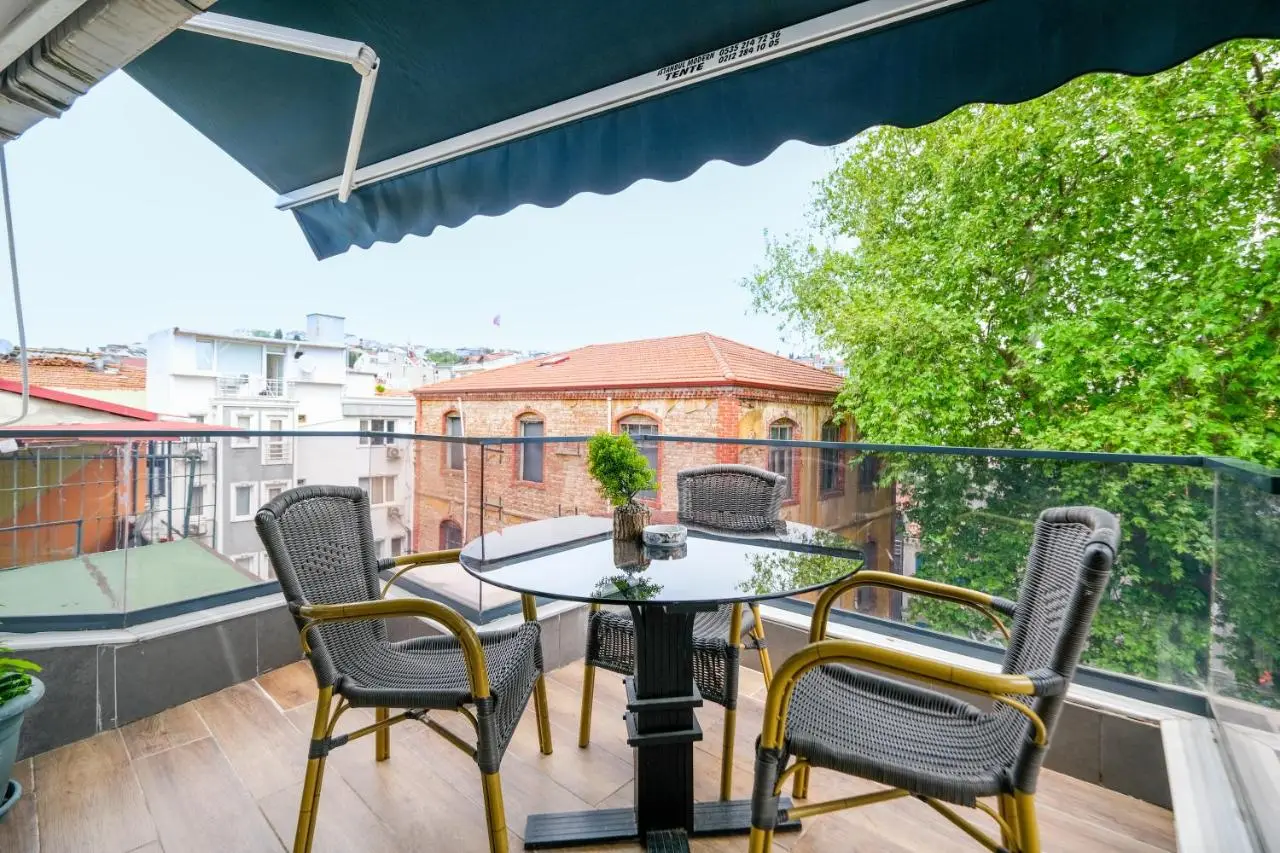Loren Hotel&Suites