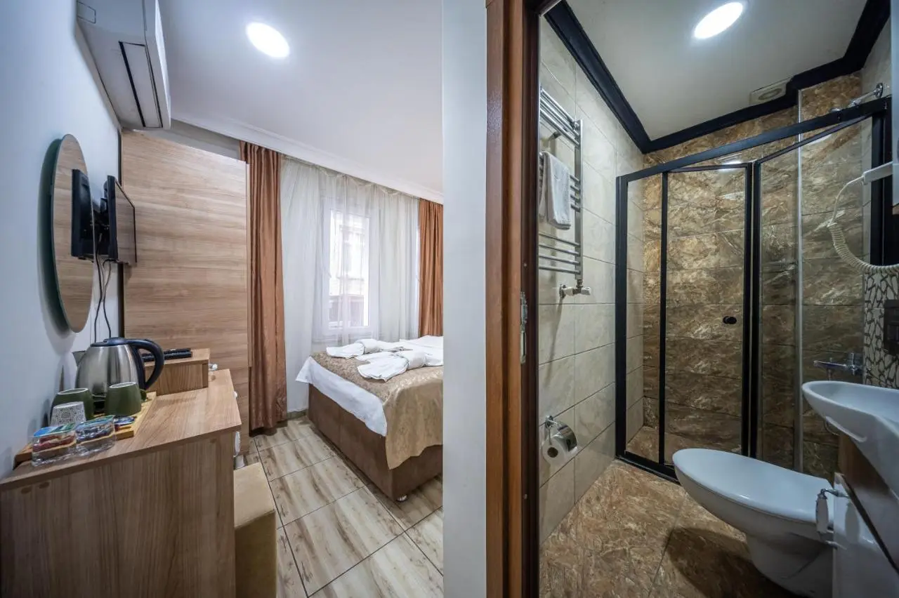 LAOS OTEL
