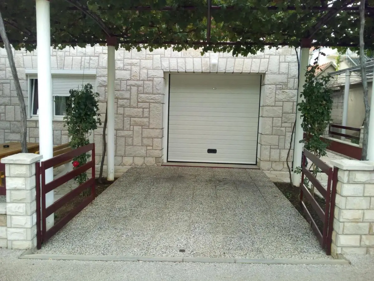 Apartmani RADA