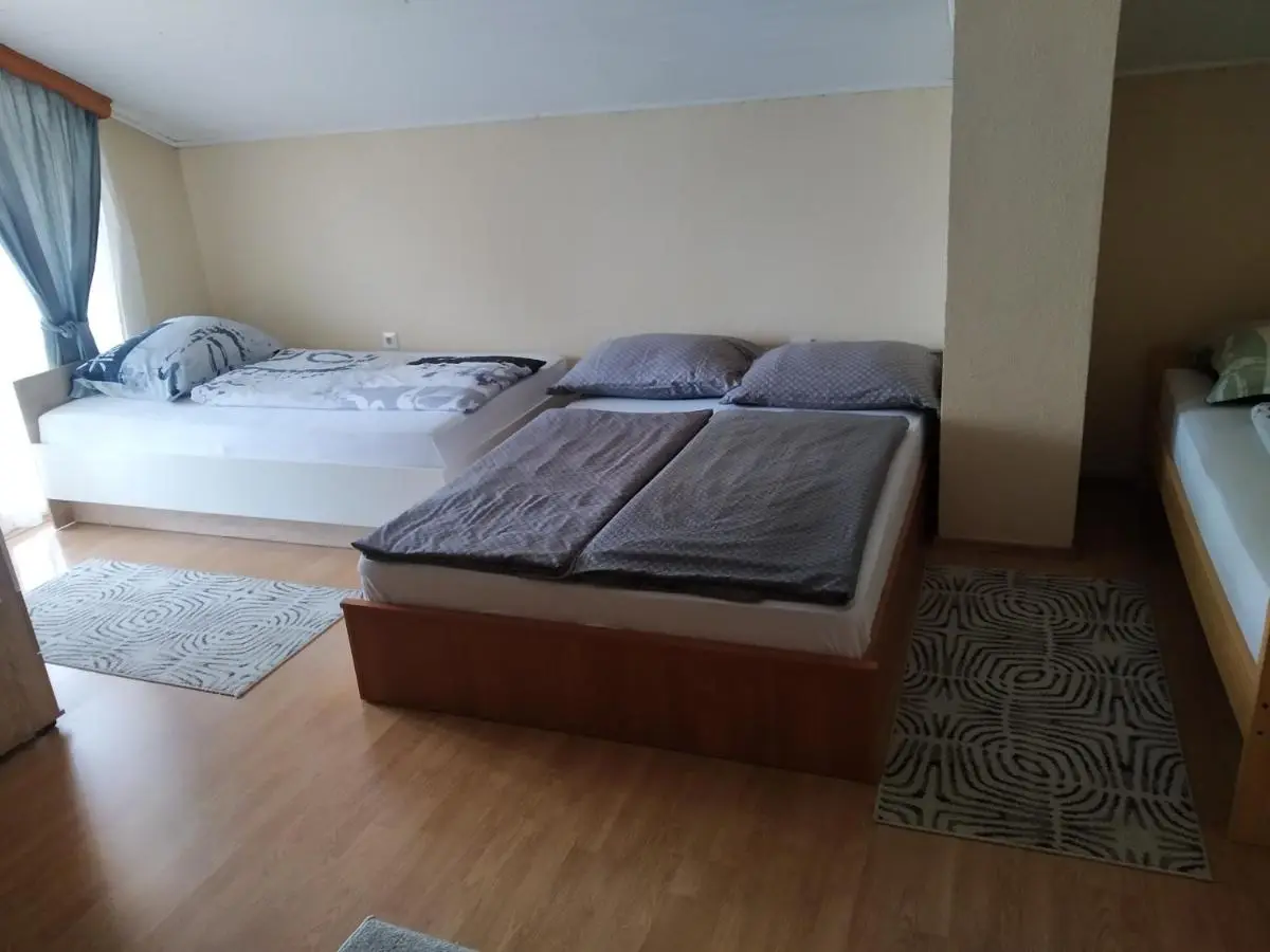 Apartment Edin