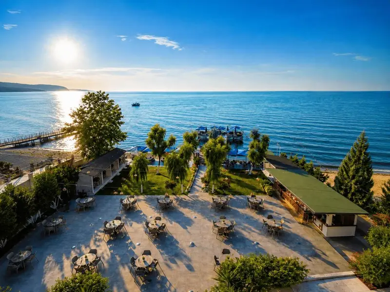 Grand Koru Hotel Beach