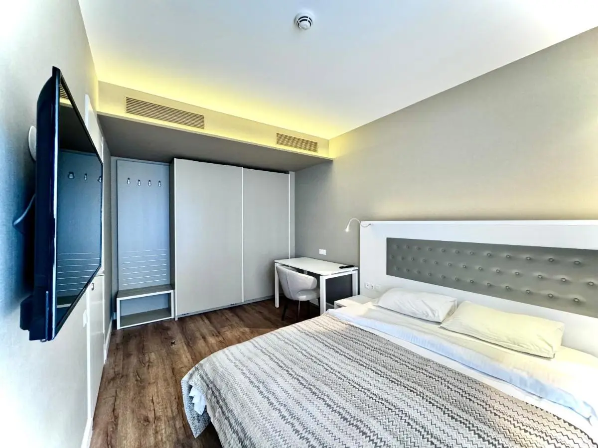 Sunshine Signature Apartments in Alliance Palace