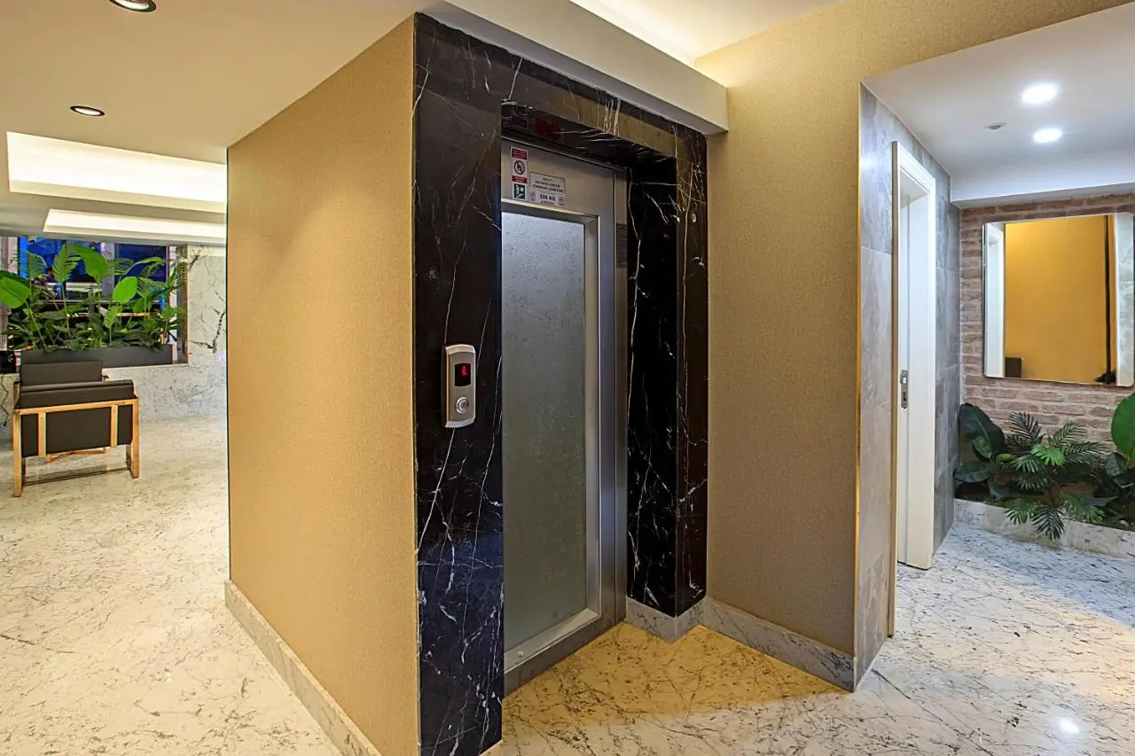 Moss Suites Hotel