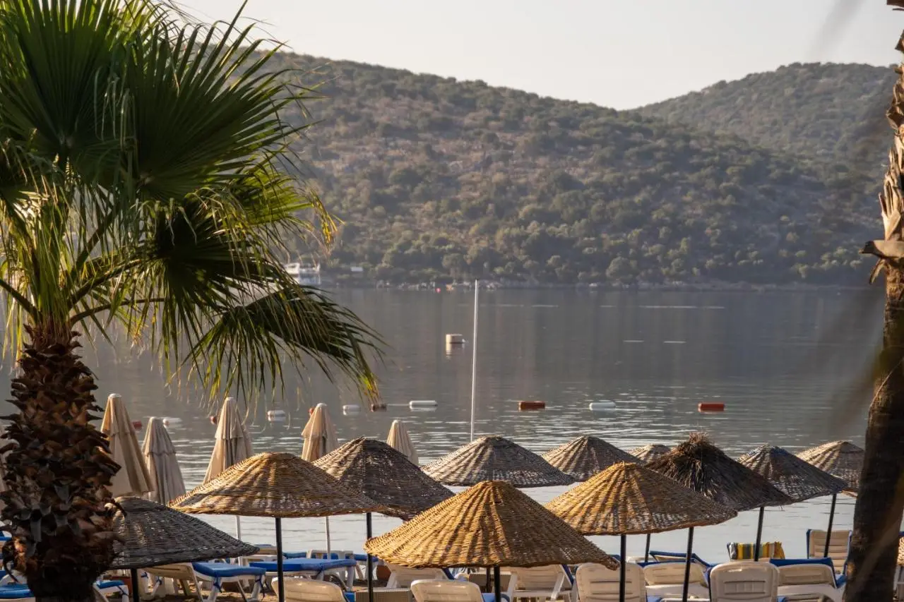 Costa Bitezhan Beach Hotel