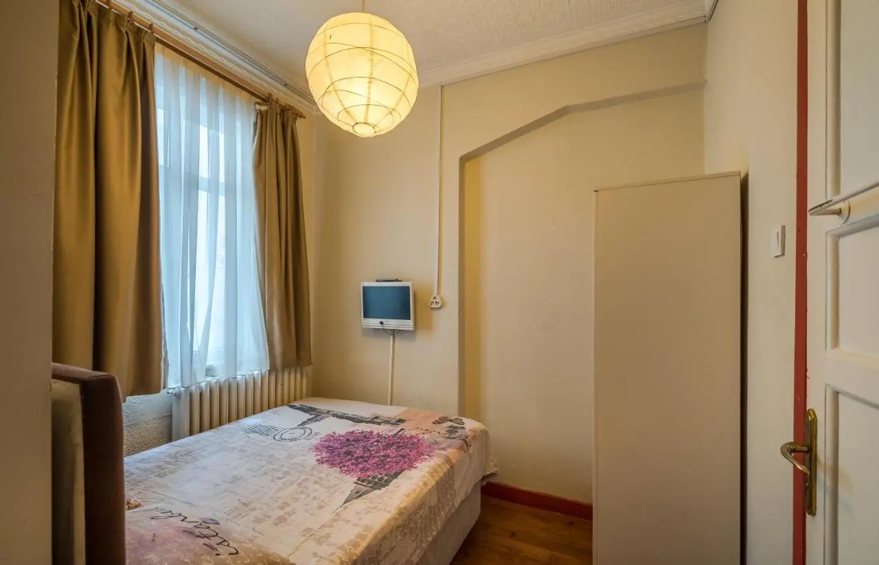Erenler HoTeL & HosTeL