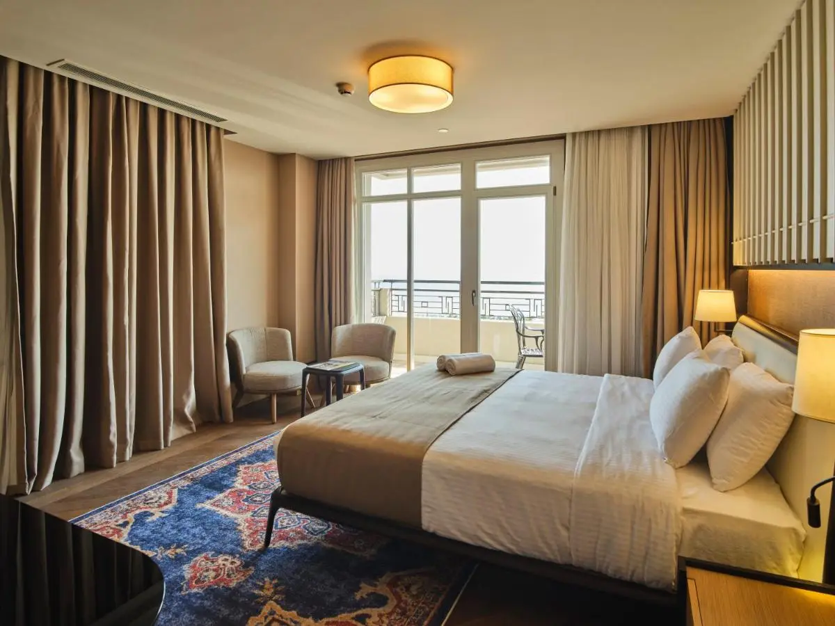 Four-G Hotel Premium