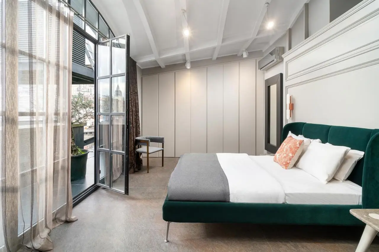 RA Apartments