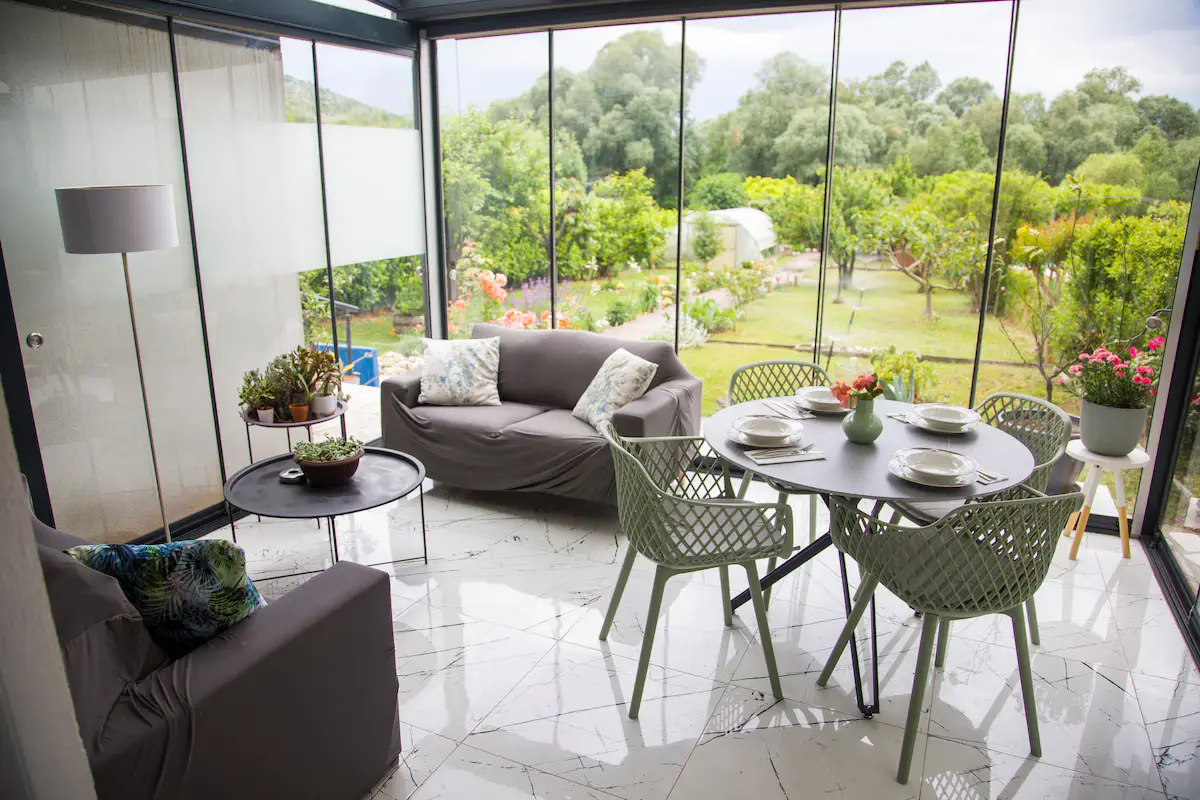 Riverside Pearl-house by the river/swimming pool