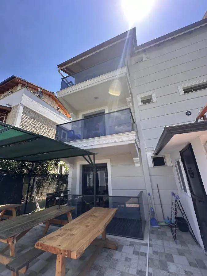 Hotel Falcon Home