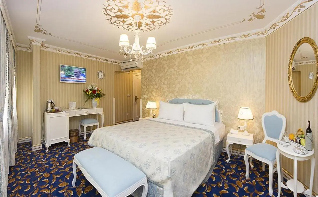 Villa Paradiso Hotel & Spa