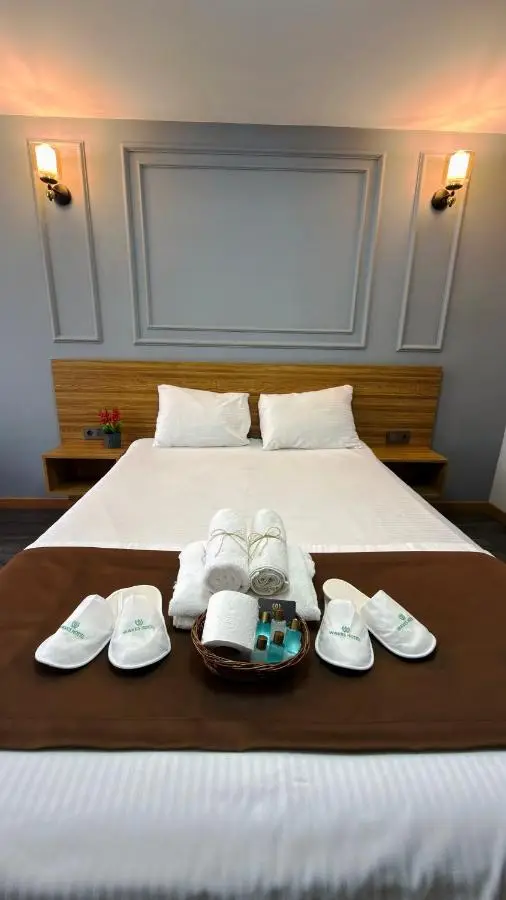 Waves hotel