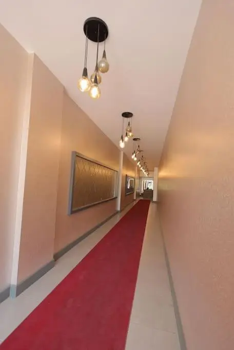 Central Location Free WIFI AC Parking Garage