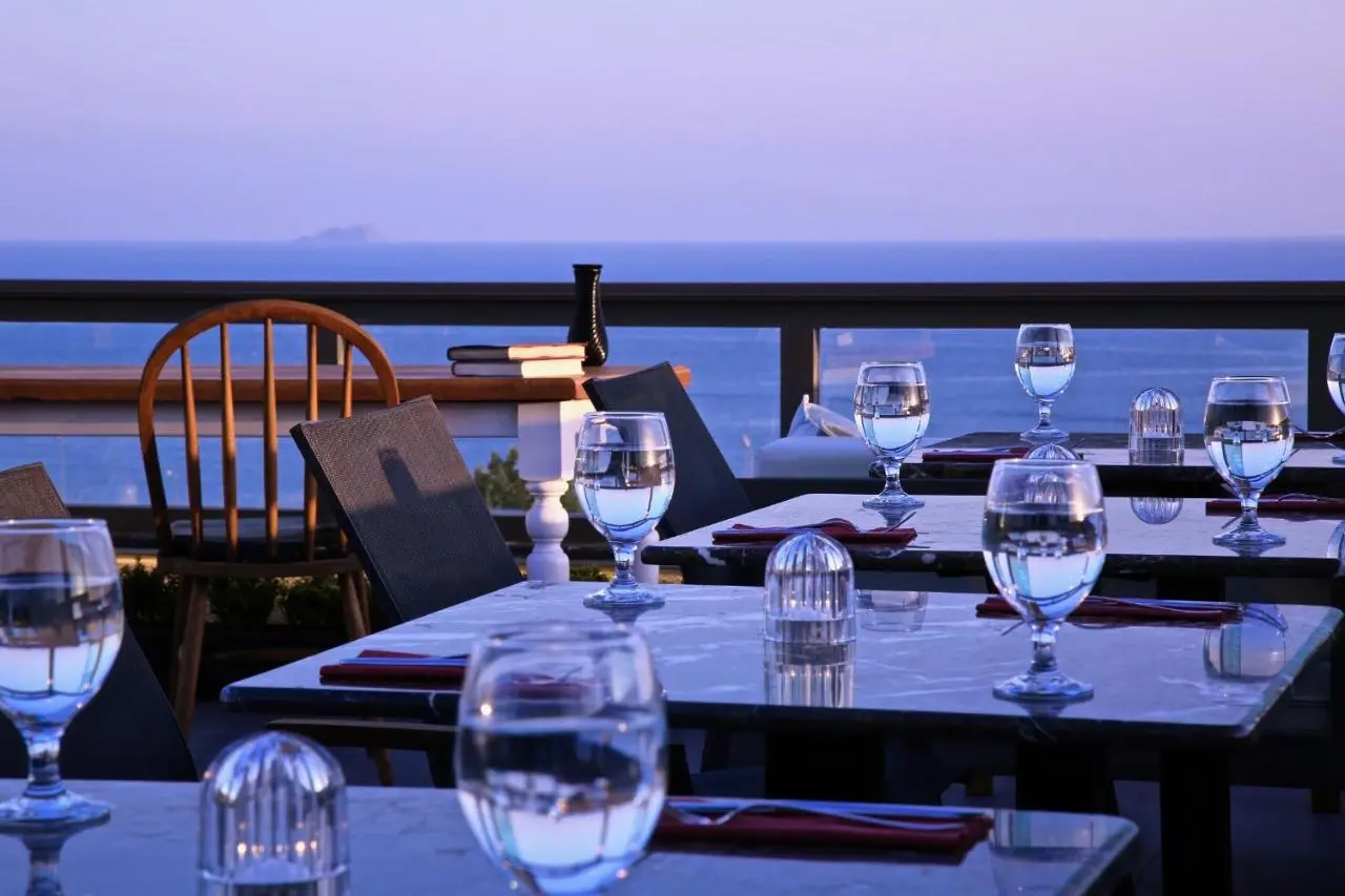 HOTEL BRONTE